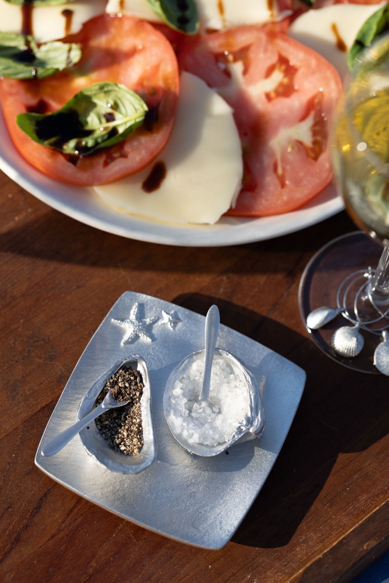 SHELL BOWLS - SALT & PEPPER SET -  - Amos Pewter