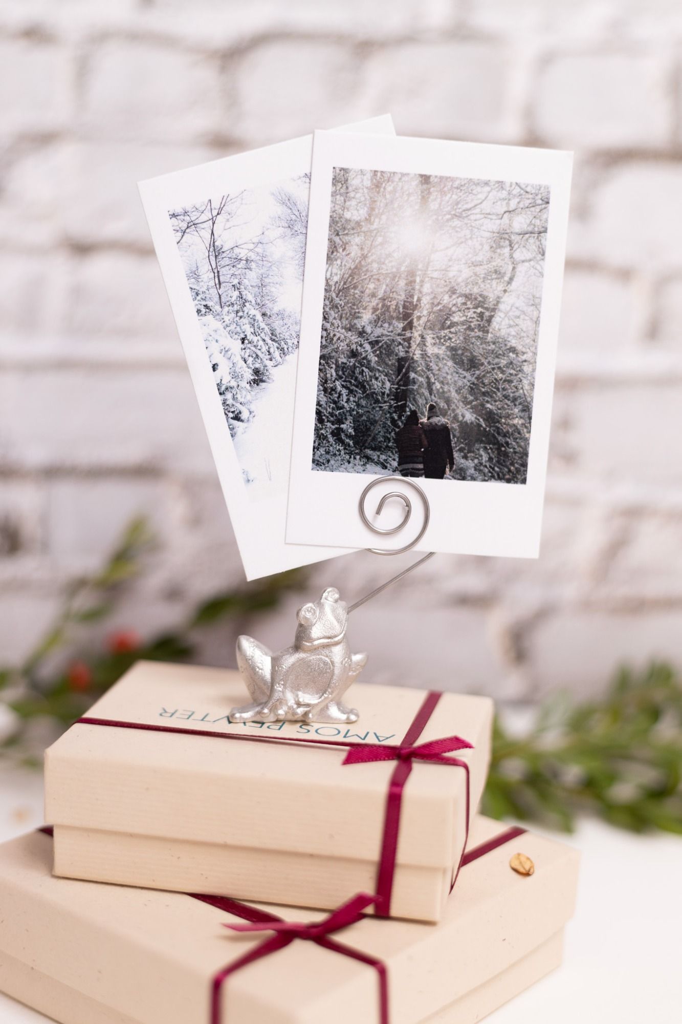 FROG MINI PICTURE HOLDER -  - Amos Pewter