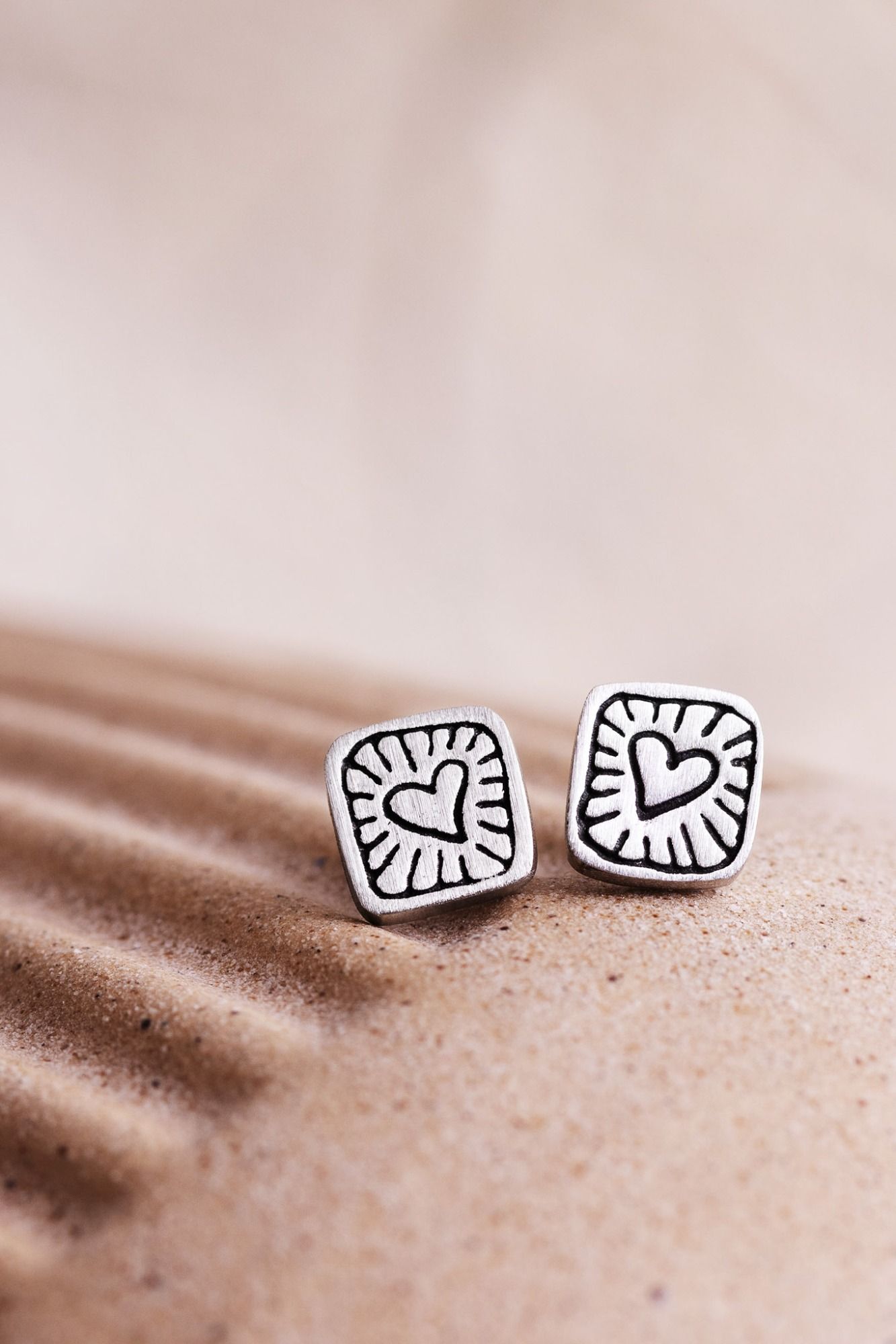 SHINING HEARTS EARRINGS -  - Amos Pewter