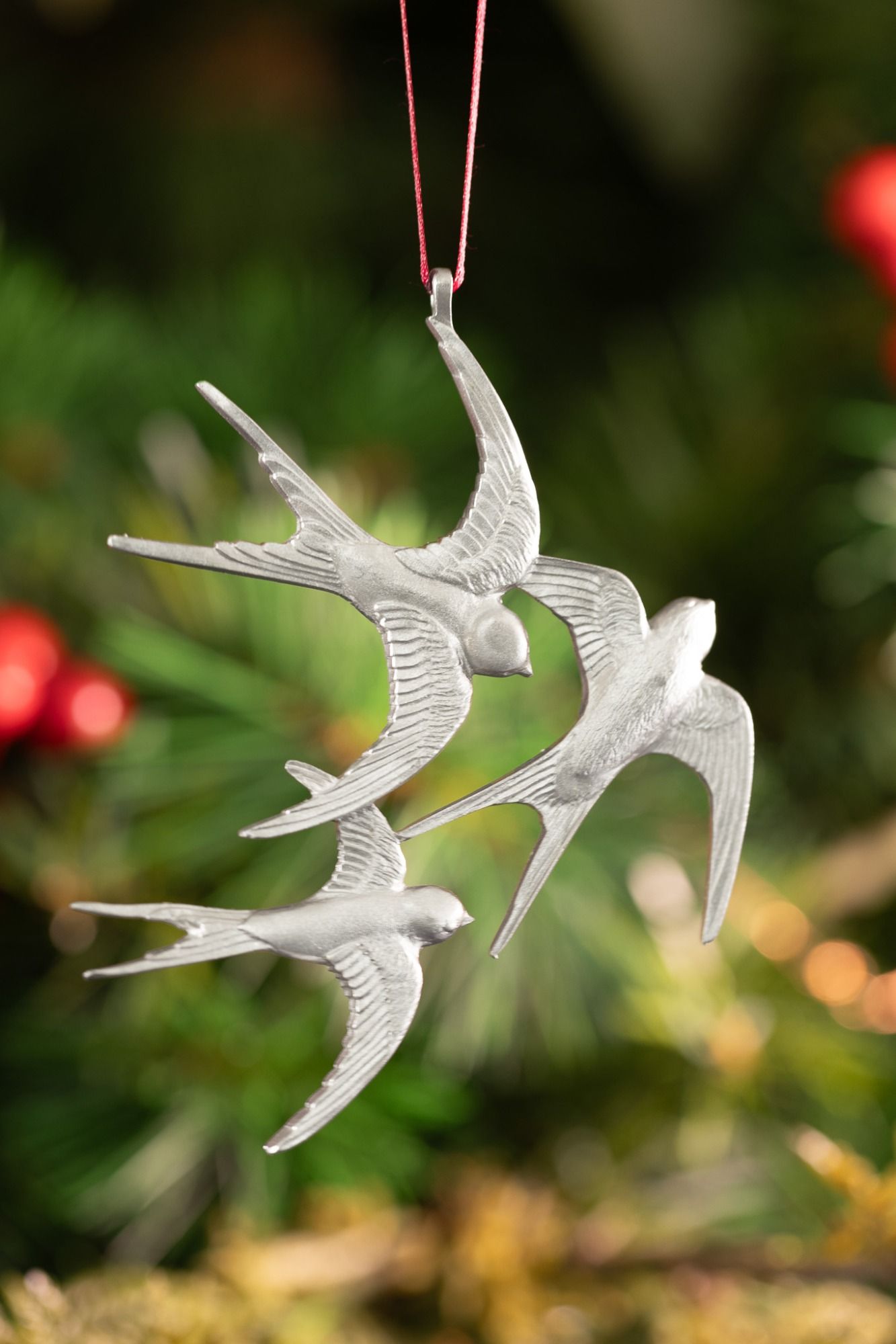 SWALLOWTAIL COLLECTOR ORNAMENT 1985 -  - Amos Pewter
