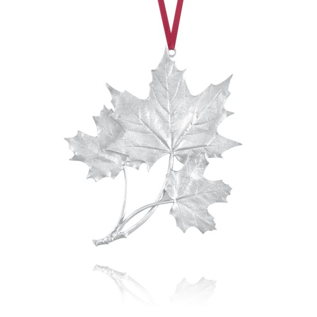 MAPLE LEAF COLLECTOR ORNAMENT 2004 -  - Amos Pewter