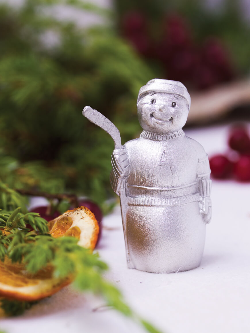 Pewter Snowman with Hockey Stick